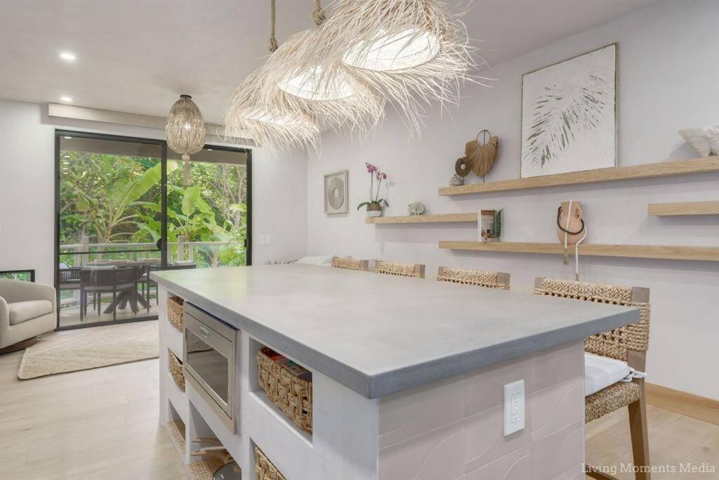 Апартаменти Aloha Moon - A Chic And Dreamy Modern Tropical Hideaway! Вайлеа Екстер'єр фото